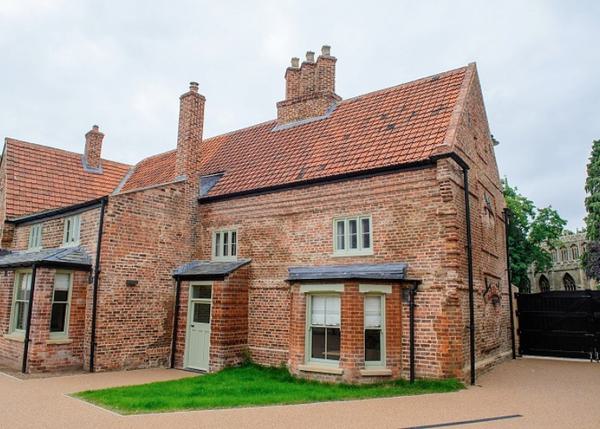 Guest Accommodation Body 001